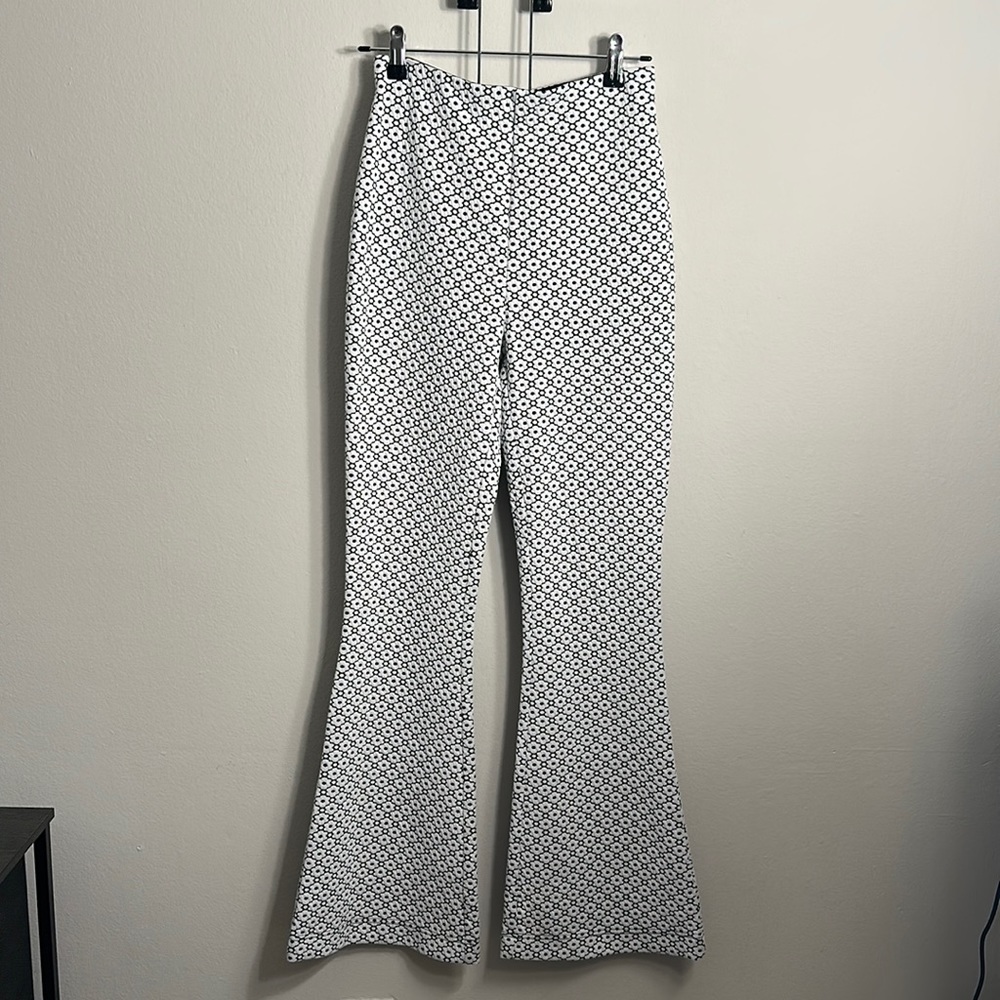 Glasson’s High Waisted Flower Print Pants